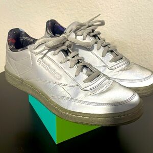 Reebok club c silver mens size 9